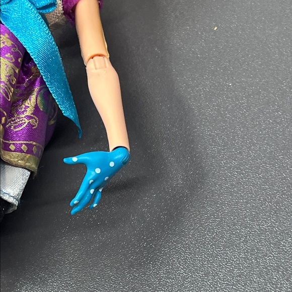 Ever After High Madeline Hatter First Chapter - Picture 8 of 15